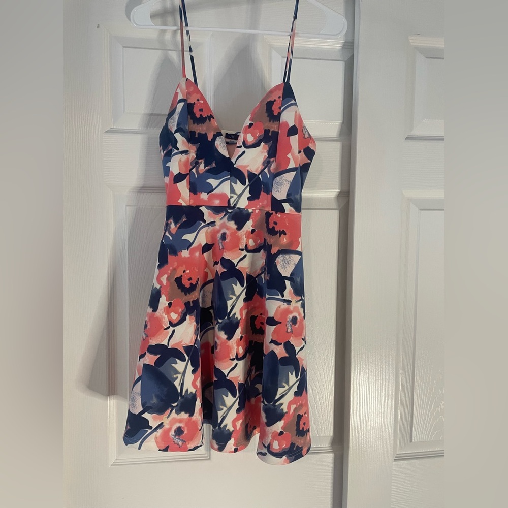 UK2LA juniors dress